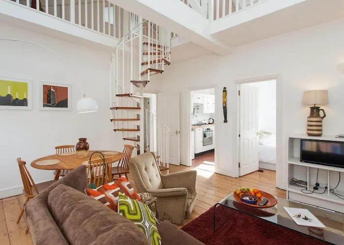 Large Shoreditch 2Dbl Bed Loft Apt